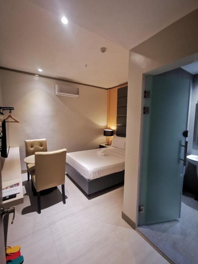 Yes Hotel Pandi Bulacan Bagian luar foto