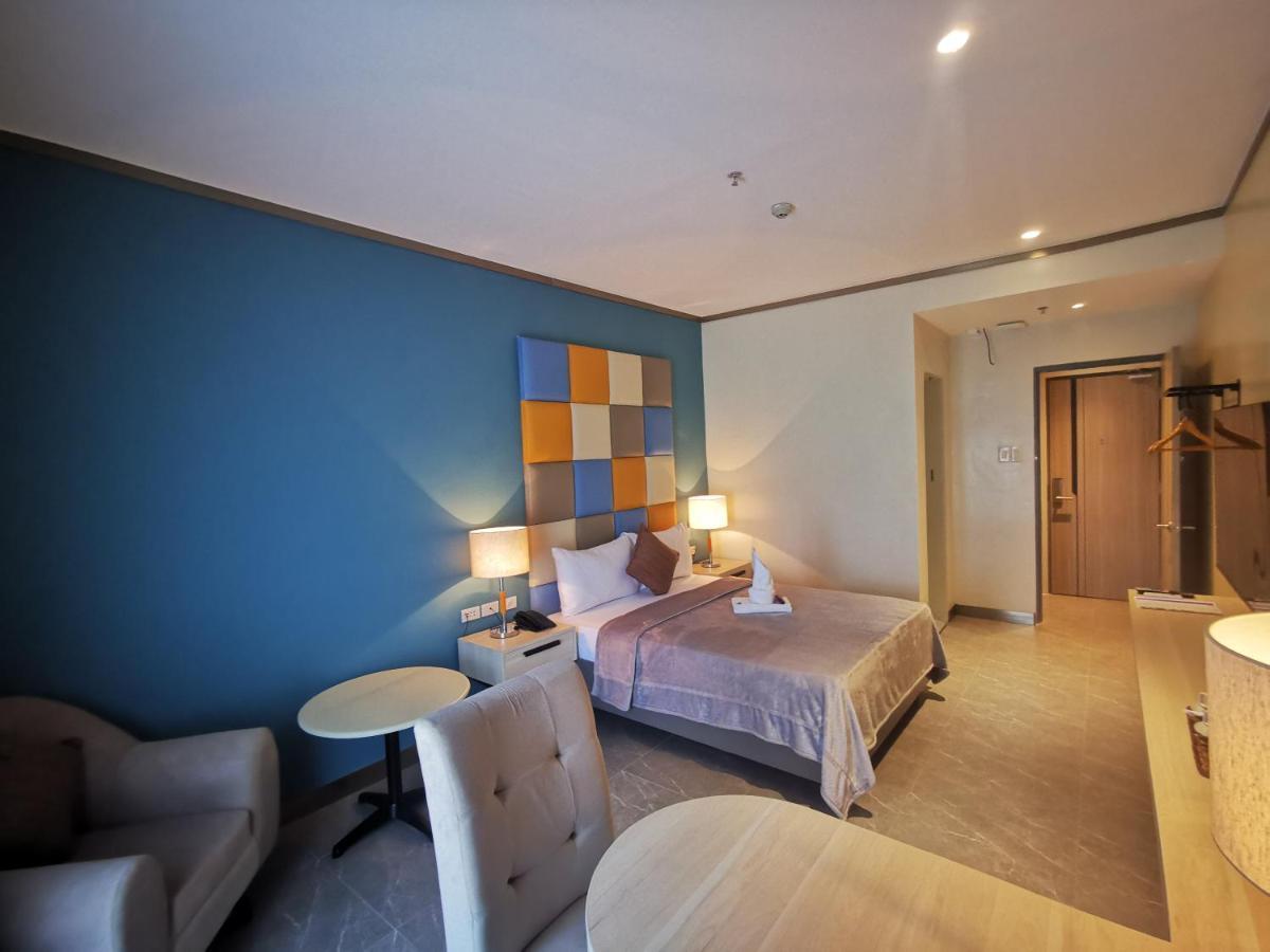Yes Hotel Pandi Bulacan Bagian luar foto